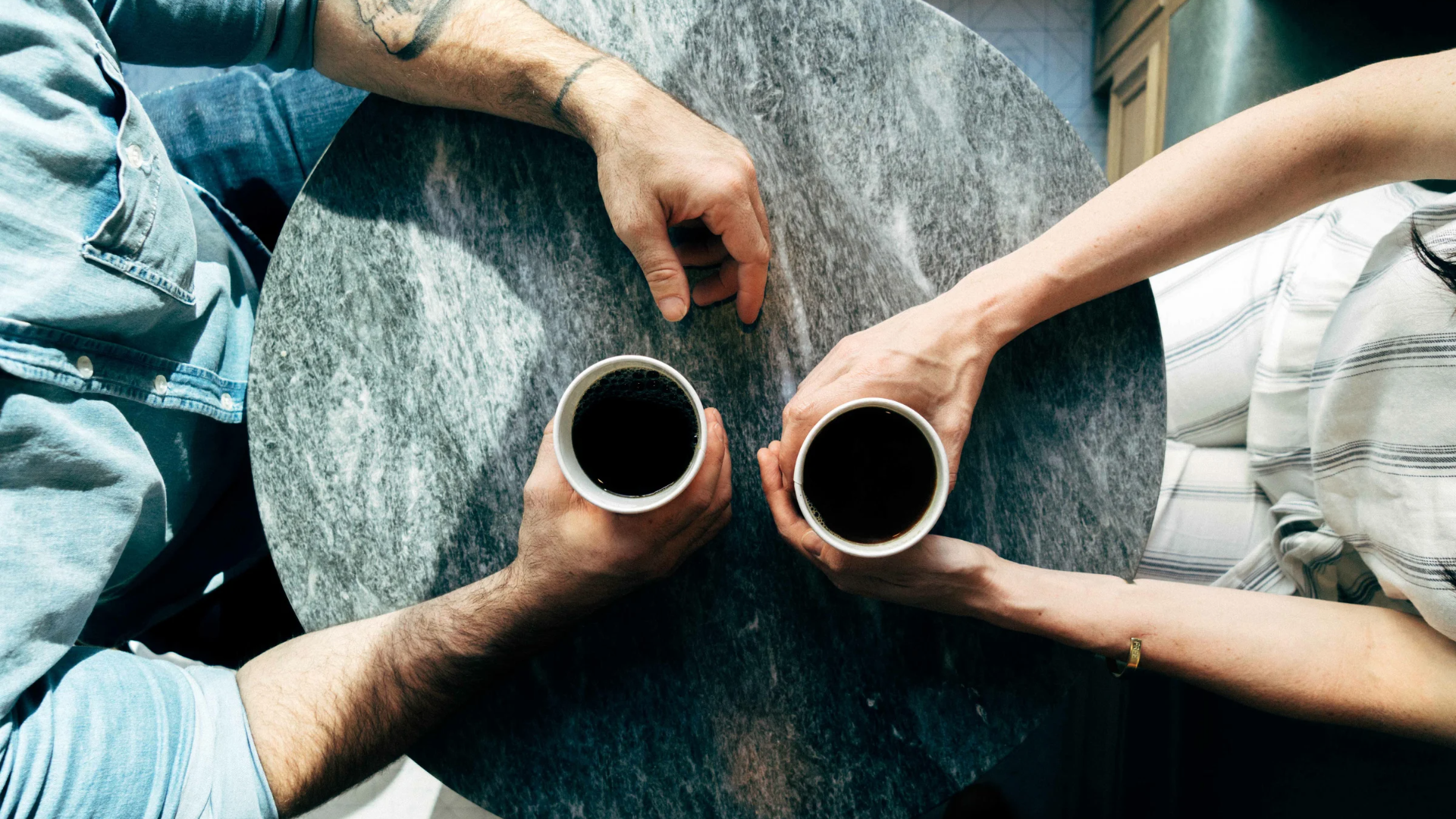 カップル　コーヒー